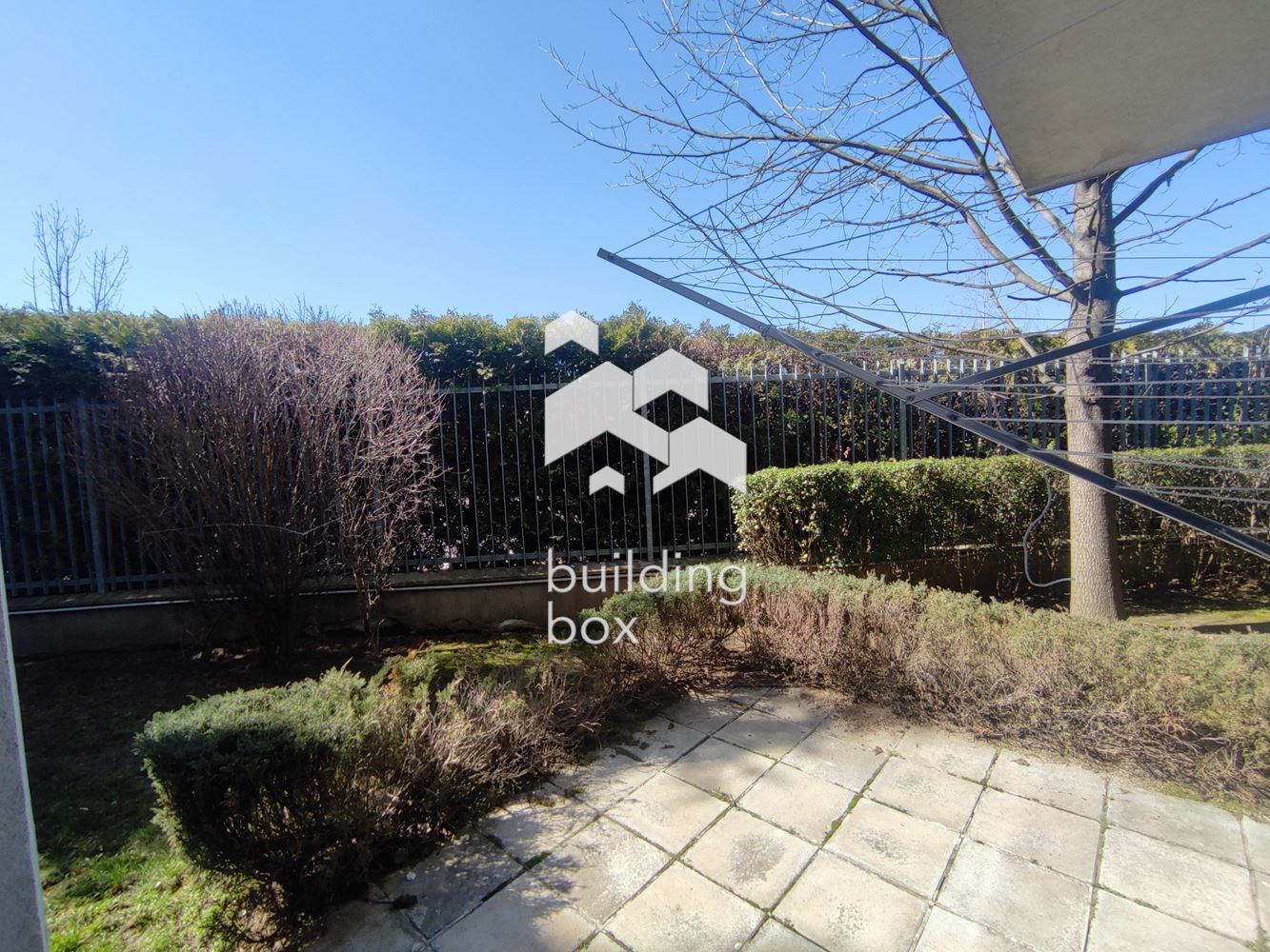 Просторен тристаен апартамент в затворен жилищен комплекс "Витоша Тюлип" - 0