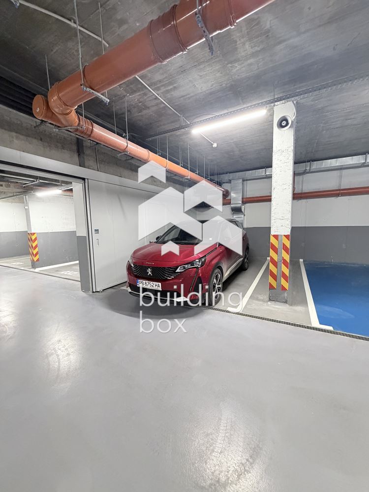 Тристаен луксозен апартамент под наем - к-с Роял Гардън - 0