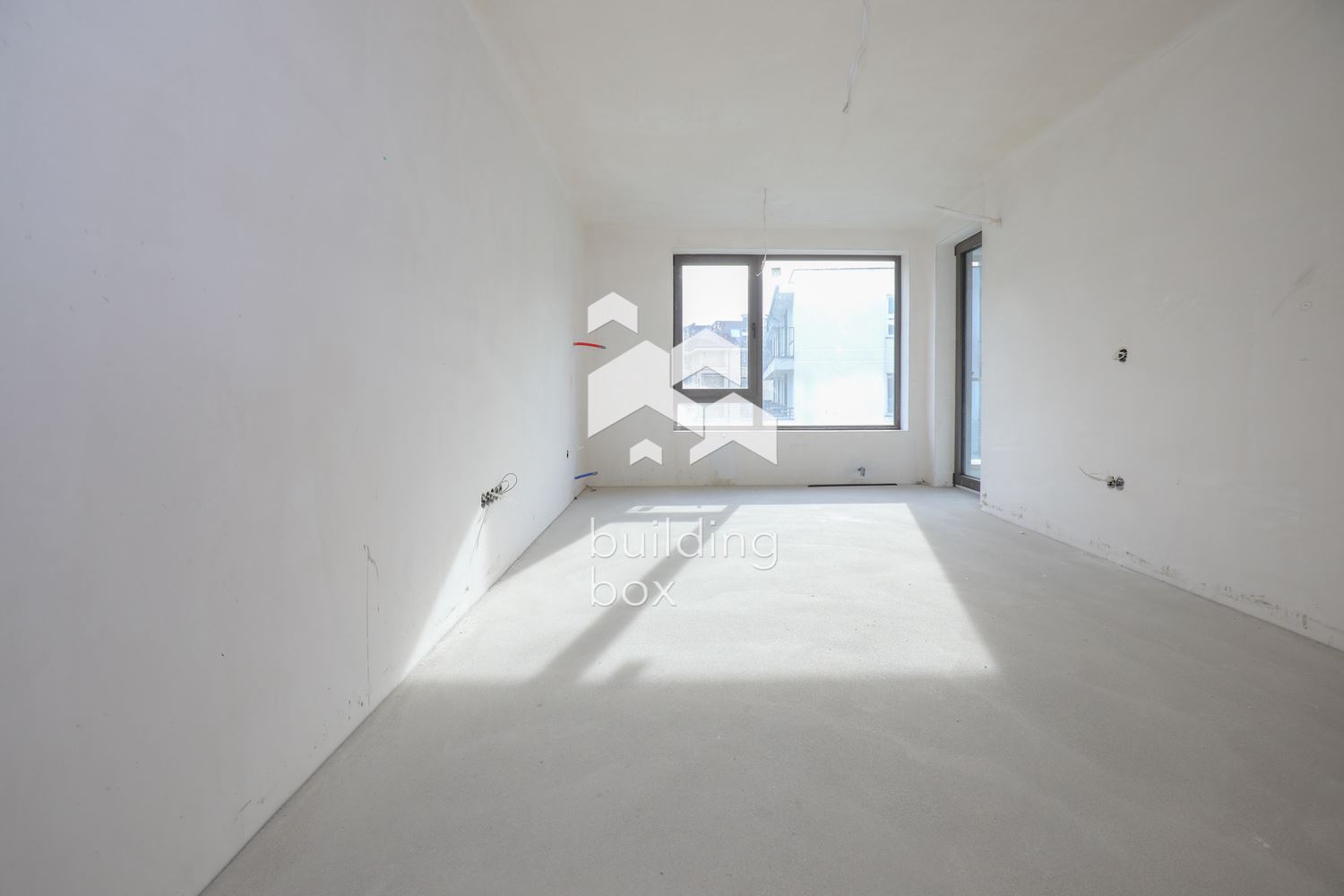 Нов слънчев 3-стаен апартамент - над 30 кв.м. всекидневна - 0