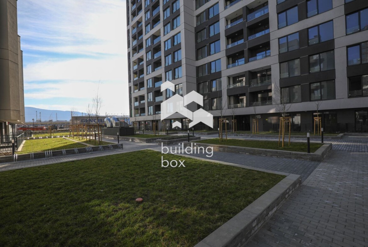 АКТ 16 до средата на годината! Топла връзка към метрото! Затворен комплекс! - 0