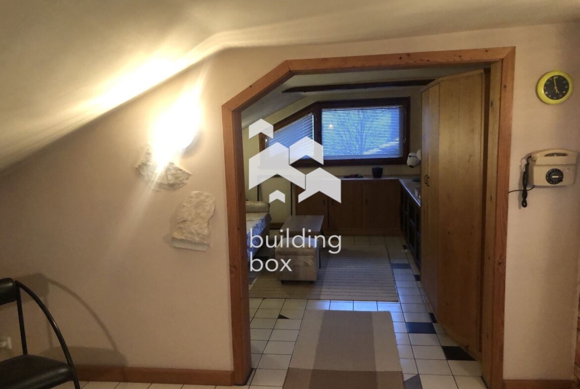 Етаж от къща в гр. Ботевград - 0