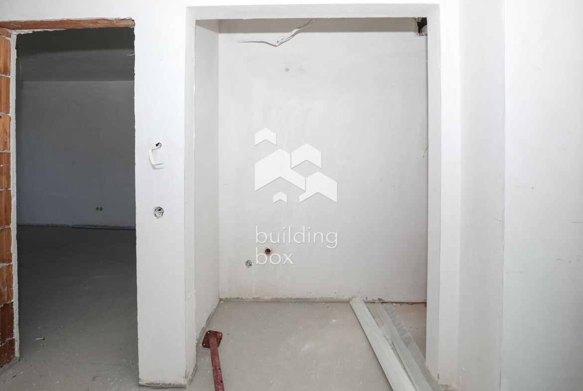 Тристаен апартамент - ж.к. Витоша - 0