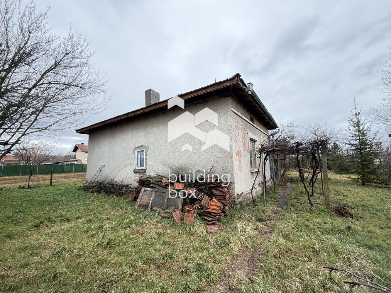 Къща - с. Долни Раковец - 0