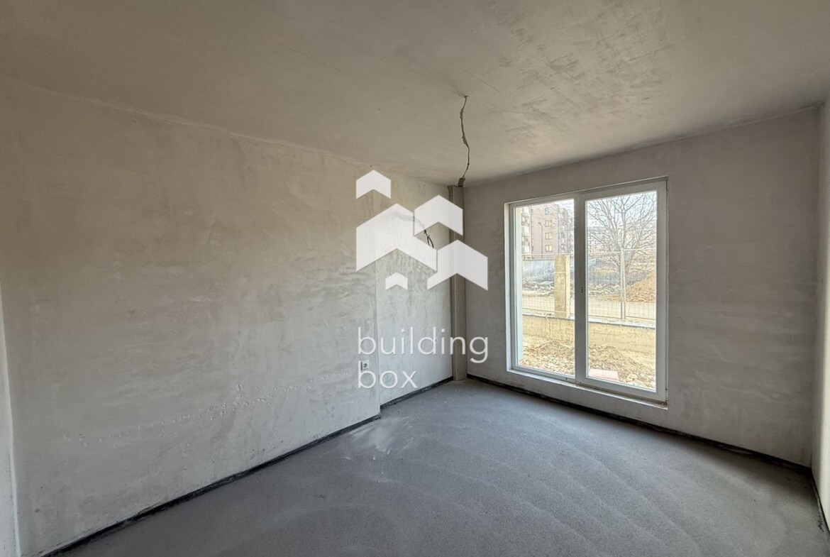 Тристаен апартамент с двор пред АКТ16 - кв. Остромила - 0