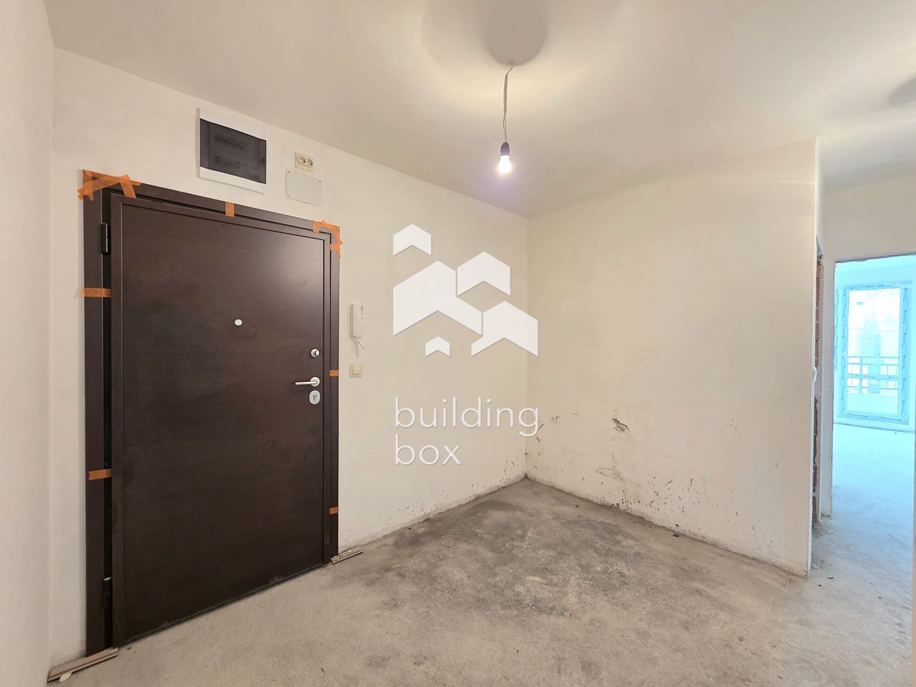 Тристаен апартамент - кв. Оборище - 0