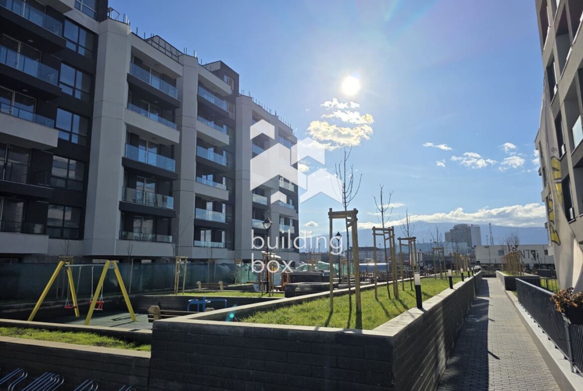 Тристаен апартамент в комплекс "Капитол Резиденс" - 0