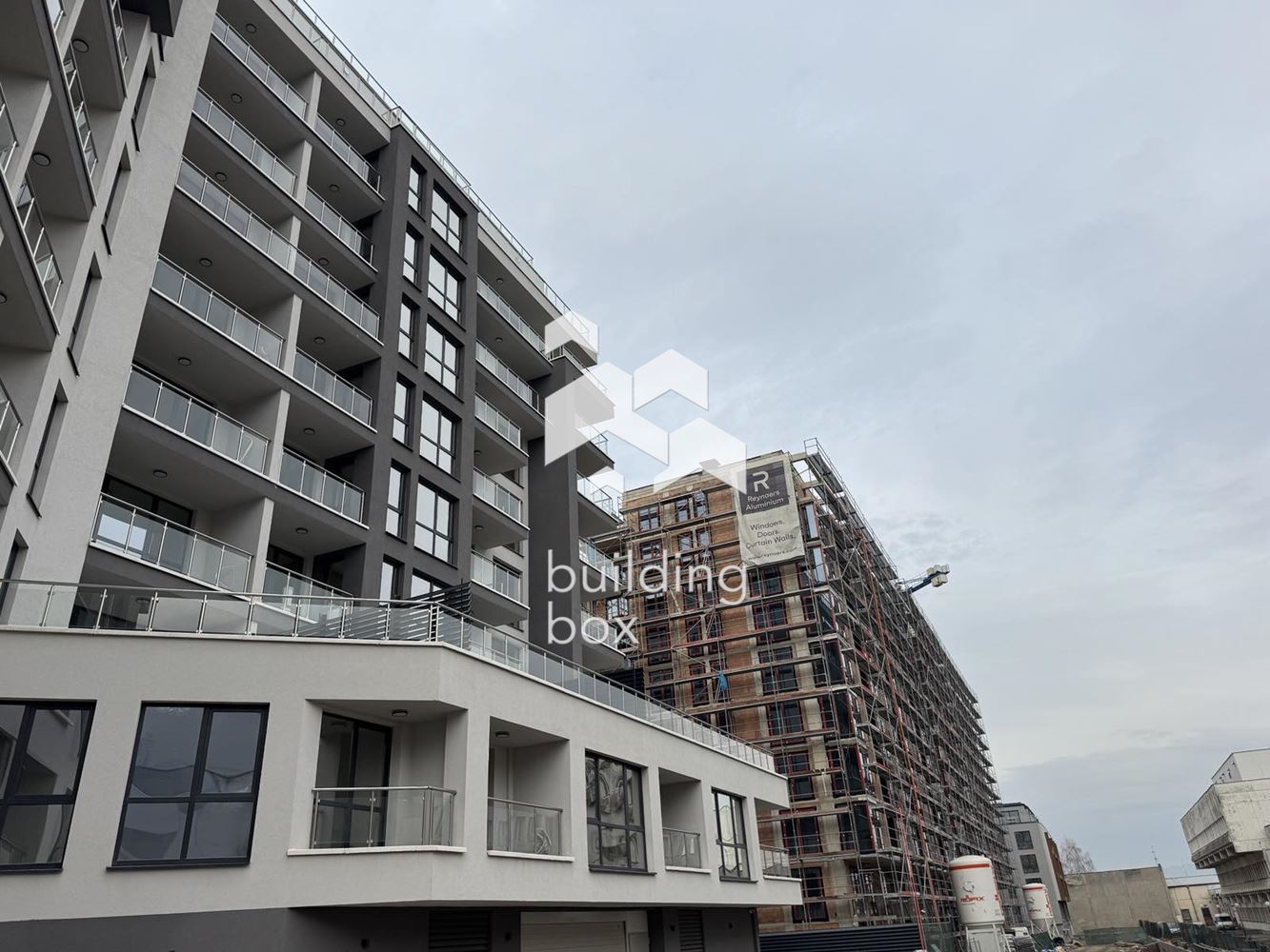 Двустаен апартамент в кв. Полигона - 0