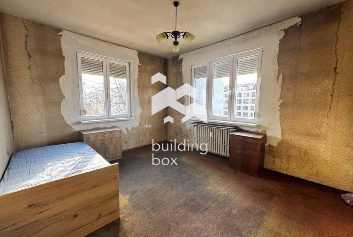 Тристаен апартамент в Центъра на гр. София - 0