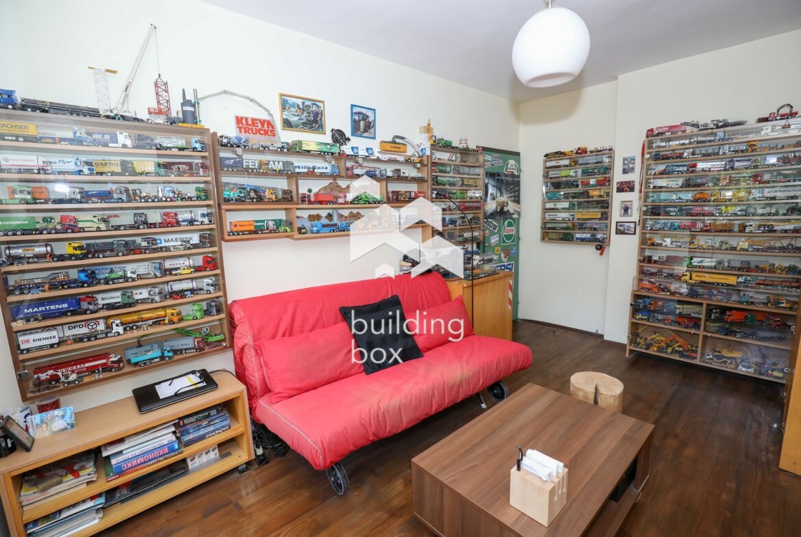 Етаж от къща в гр. Ботевград - 0