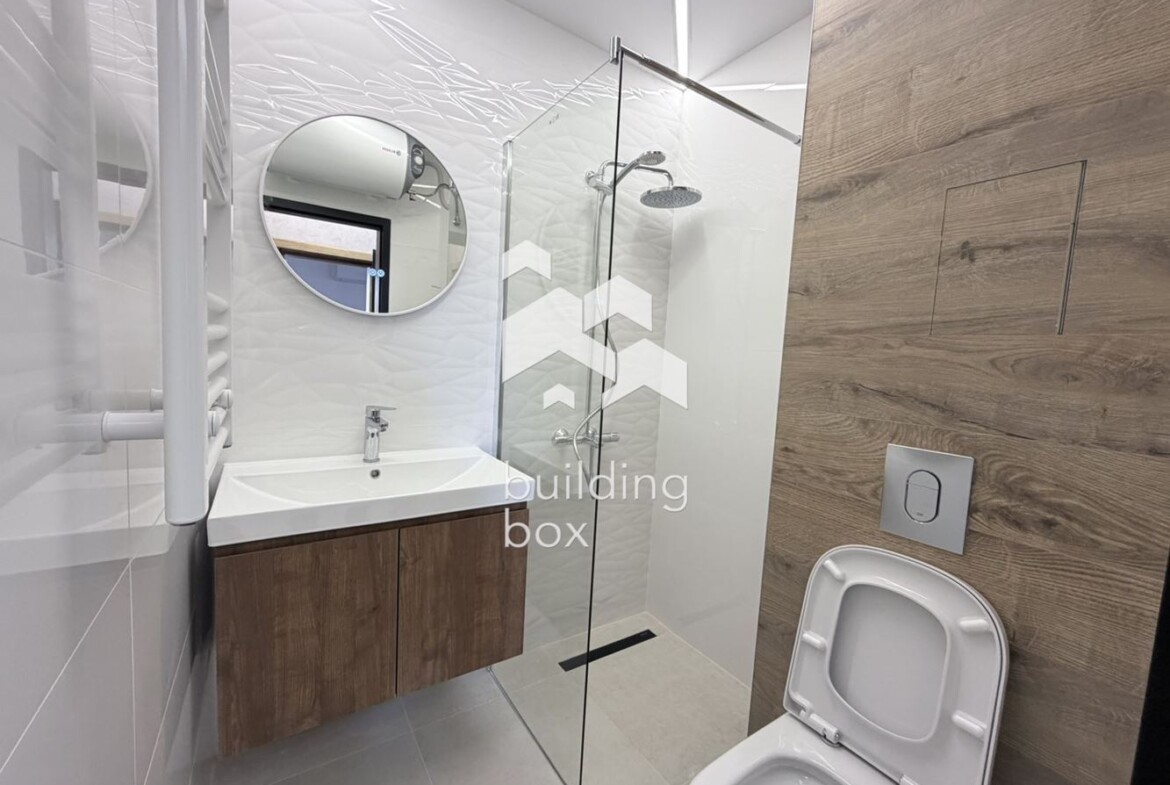 Тристаен обзаведен апартамент под наем - кв. Кършияка - 0