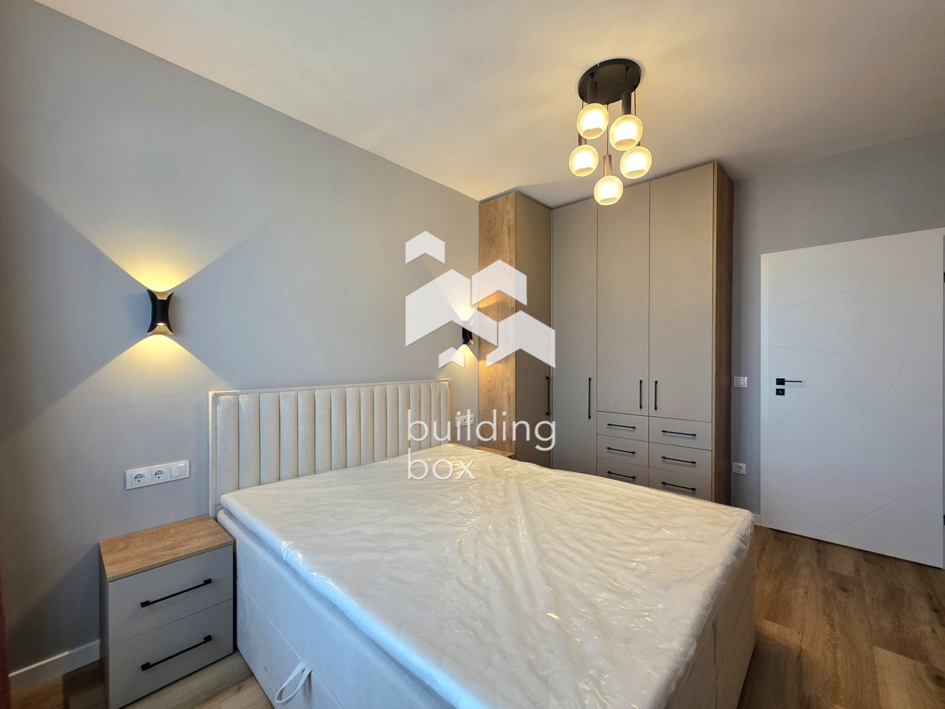 Светъл и просторен апартамент в MONA 3 - 0