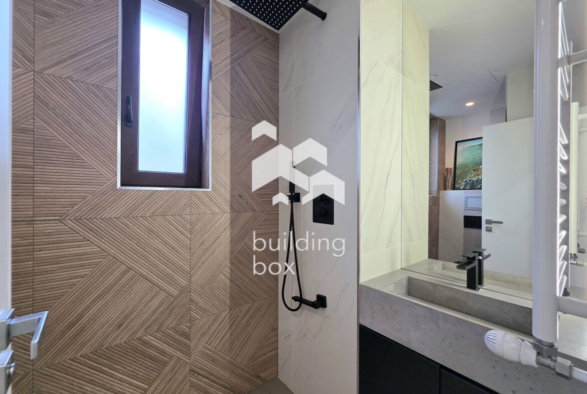 Офис със склад и паркомясто в идеален център – кв. Яворов - 0