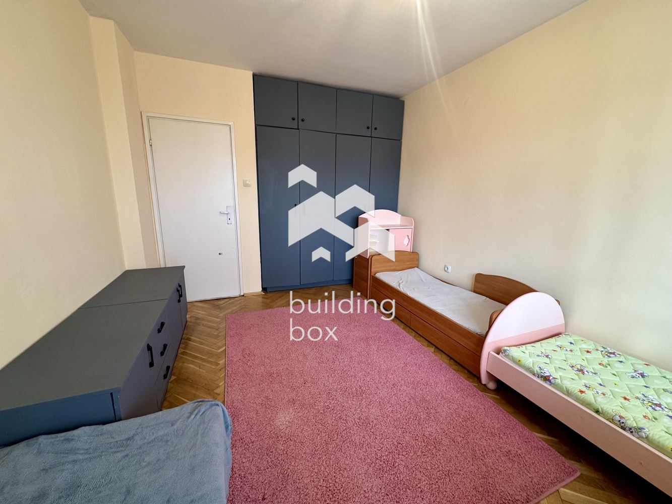 Просторен тристаен в Гео Милев - 0