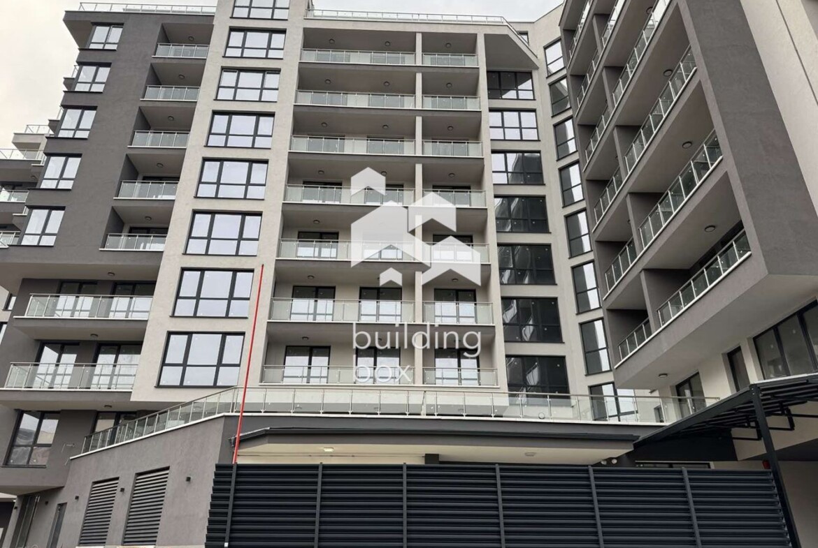 Четиристаен апартамент в кв. Полигона - 0