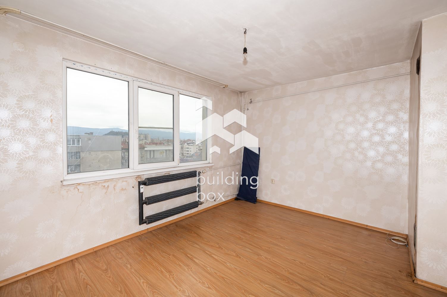 Тристаен апартамент срещу казино Риц - гр. Пловдив - 0