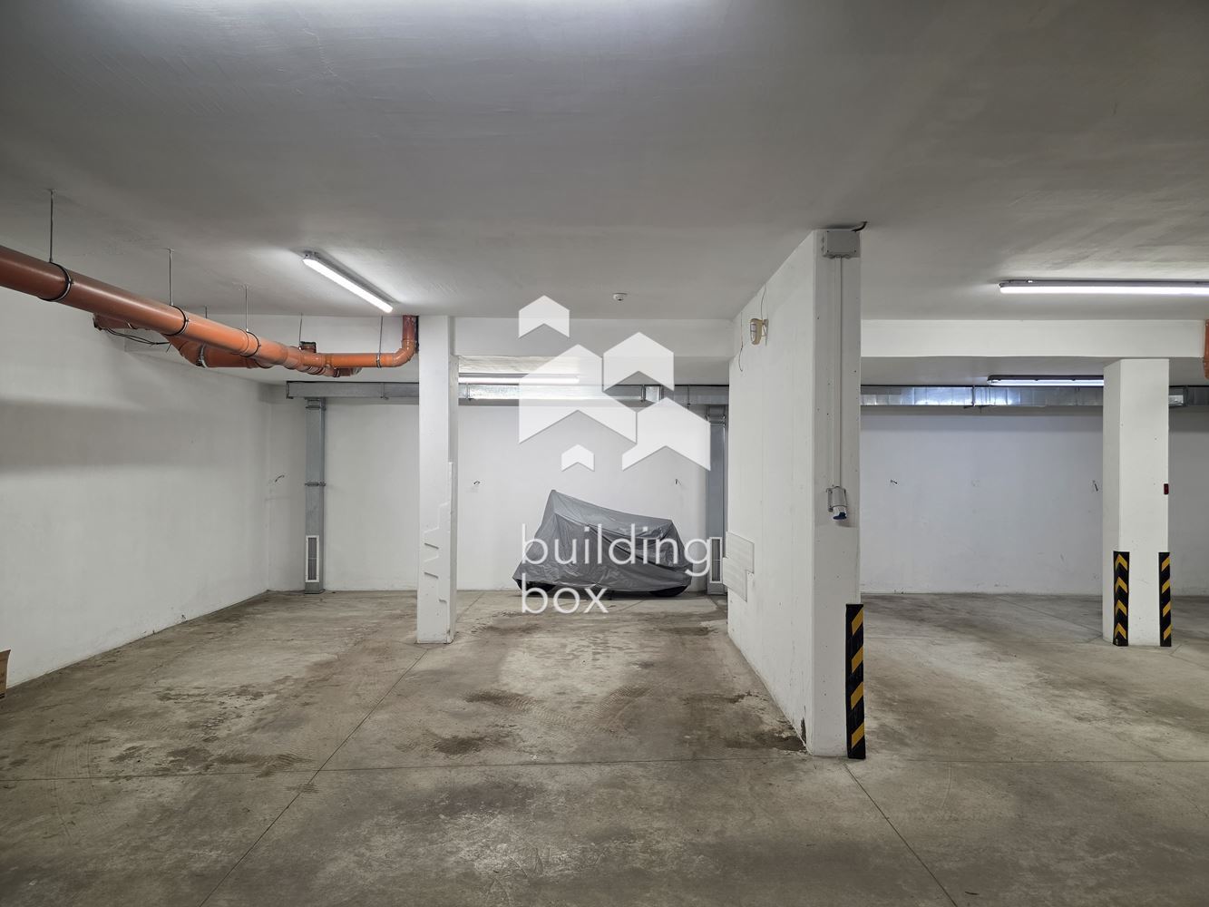 Офис със склад и паркомясто в идеален център – кв. Яворов - 0