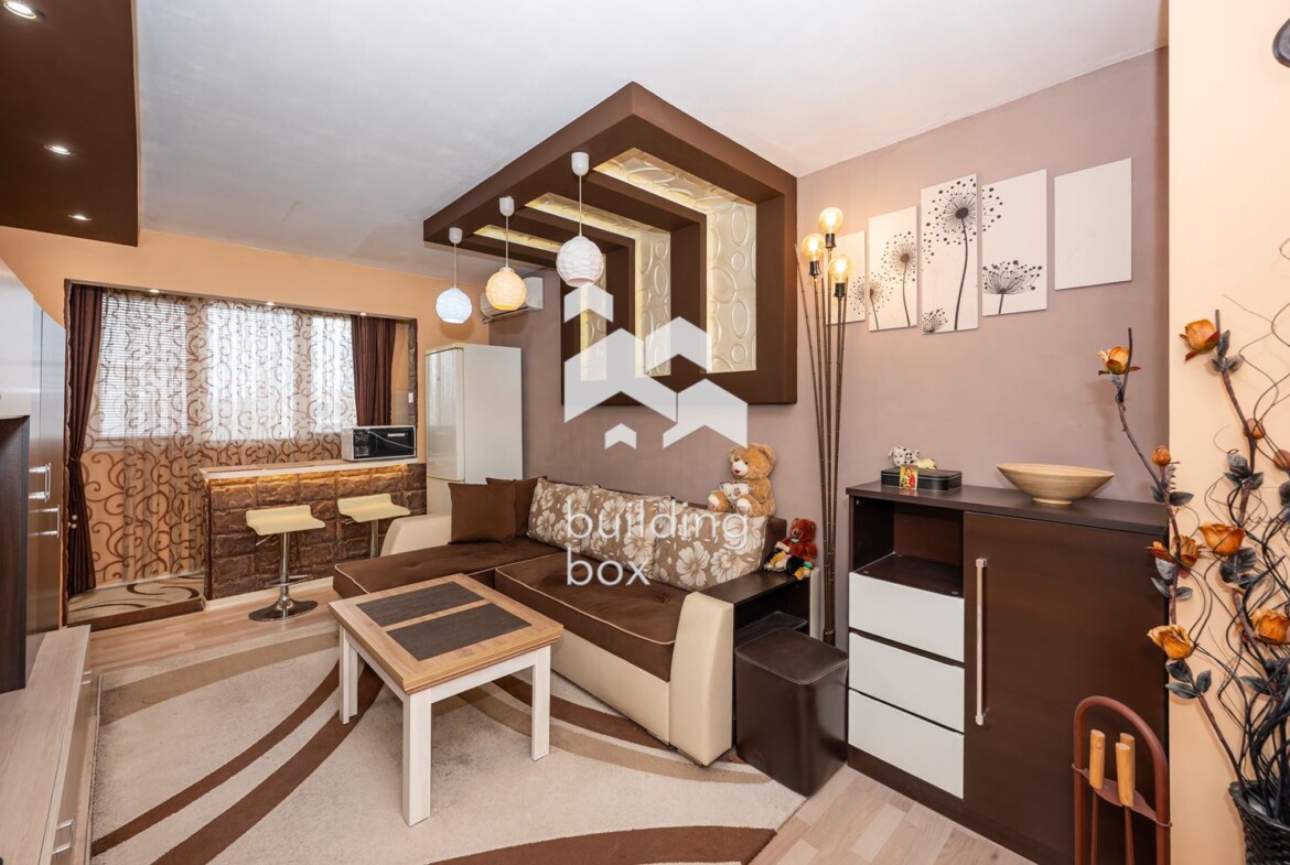 Двустаен преустроен в тристаен - 0