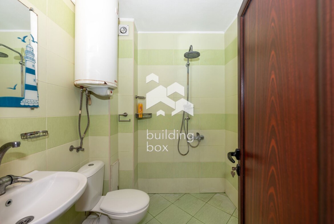 Двустаен обзаведен апартамент до Сточна гара - 0