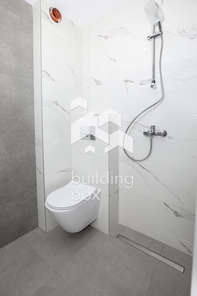 Обзаведена къща в Бистрица - 0