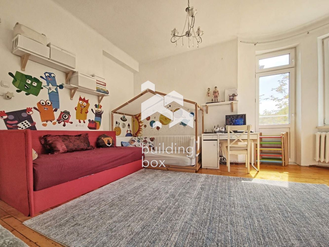 Тристаен апартамент на ул. "Любен Каравелов" - 0