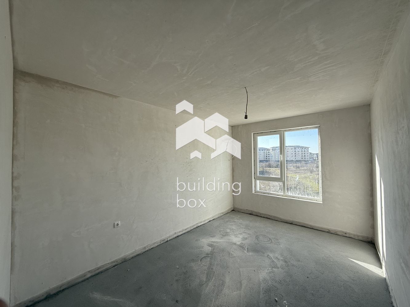 Тристаен апартамент в кв. Остромила пред АКТ16 - 0