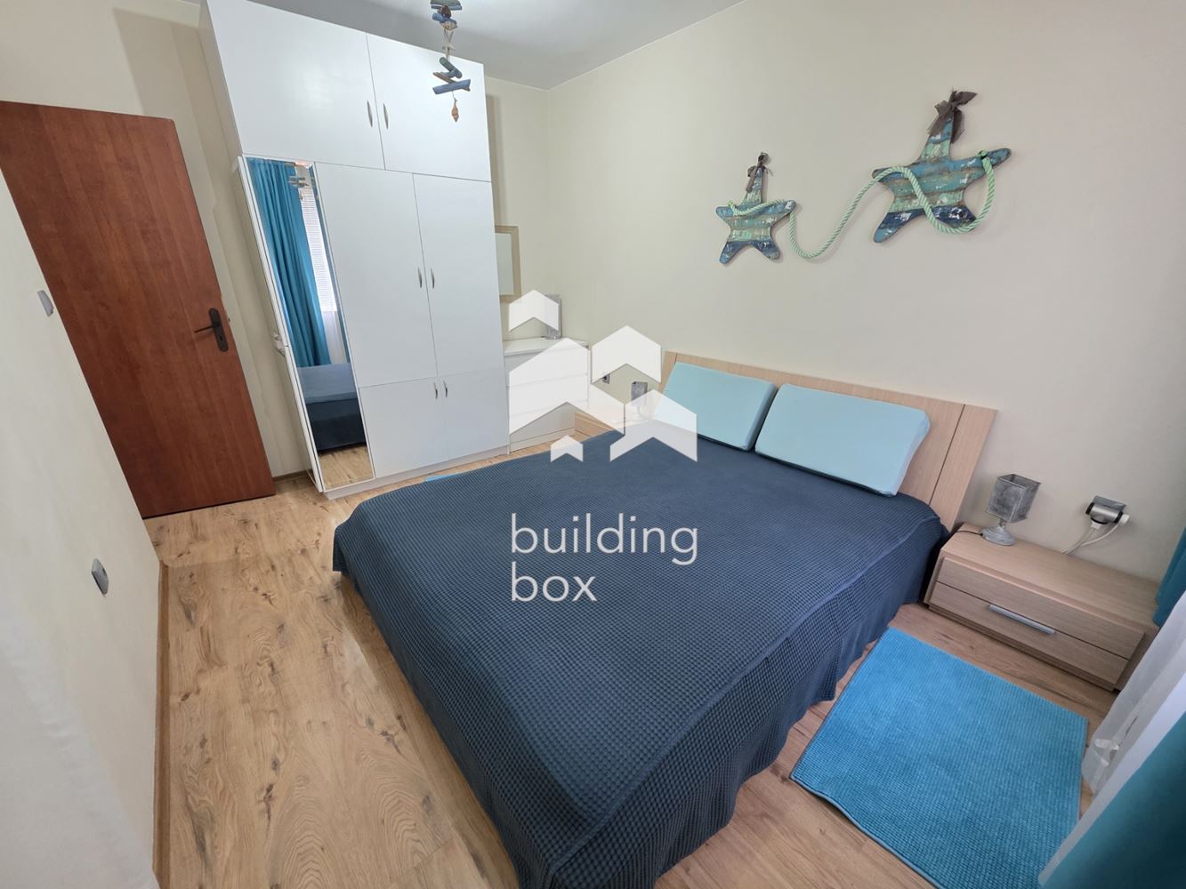 Тристаен апартамент в сърцето на кв. Кършияка до "Холидей Ин" и "БИЛЛА" - 0