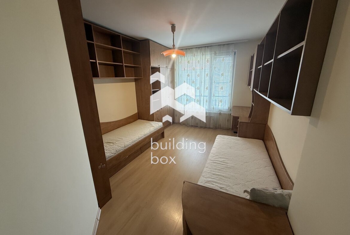 Просторен и семеен тристаен апартамент в кв. Гео Милев - 0