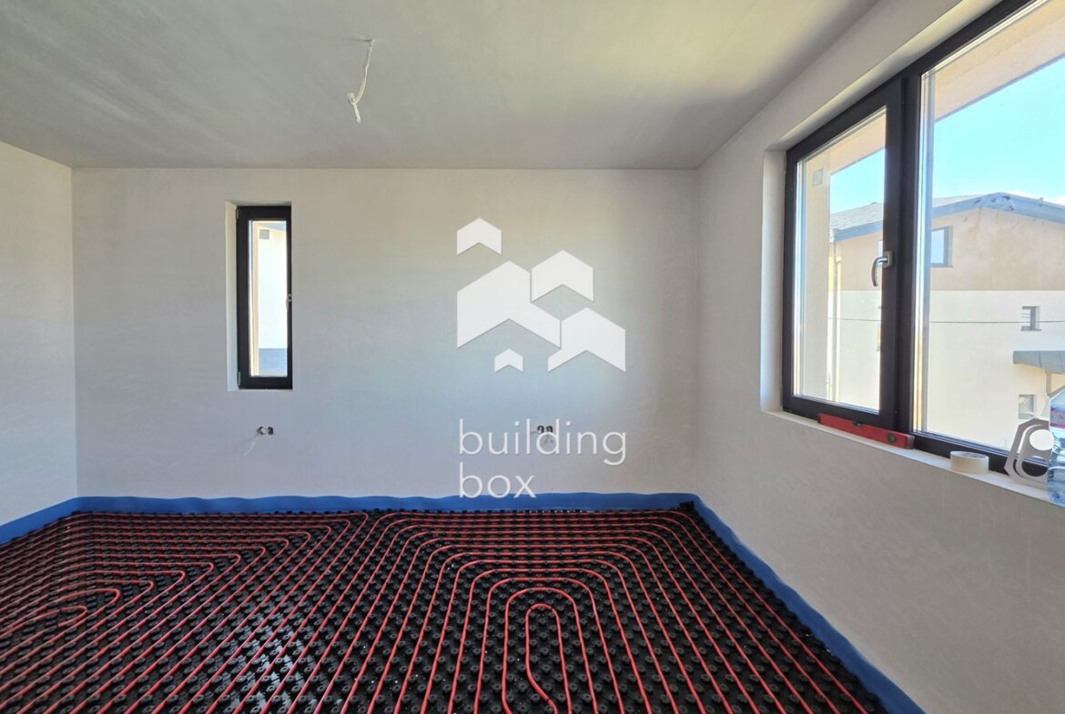 Качество! Простор с двор 600 кв.м.! Еднофамилна къща с Акт 16! - 0