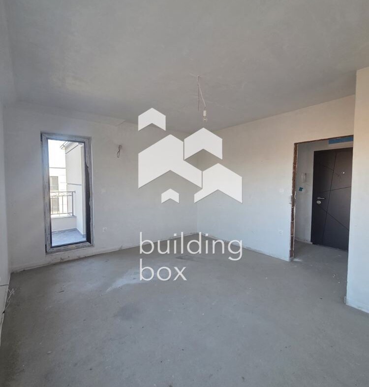 Двустаен апартамент в кв. „Остромила“ - 0