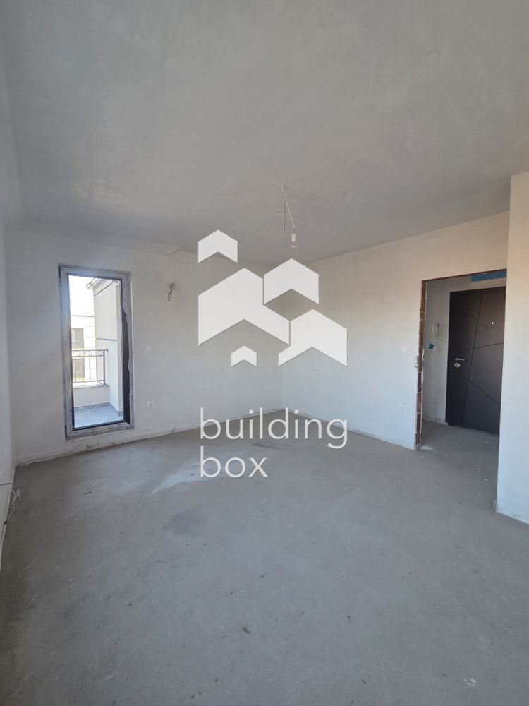 Двустаен апартамент в кв. „Остромила“ - 0