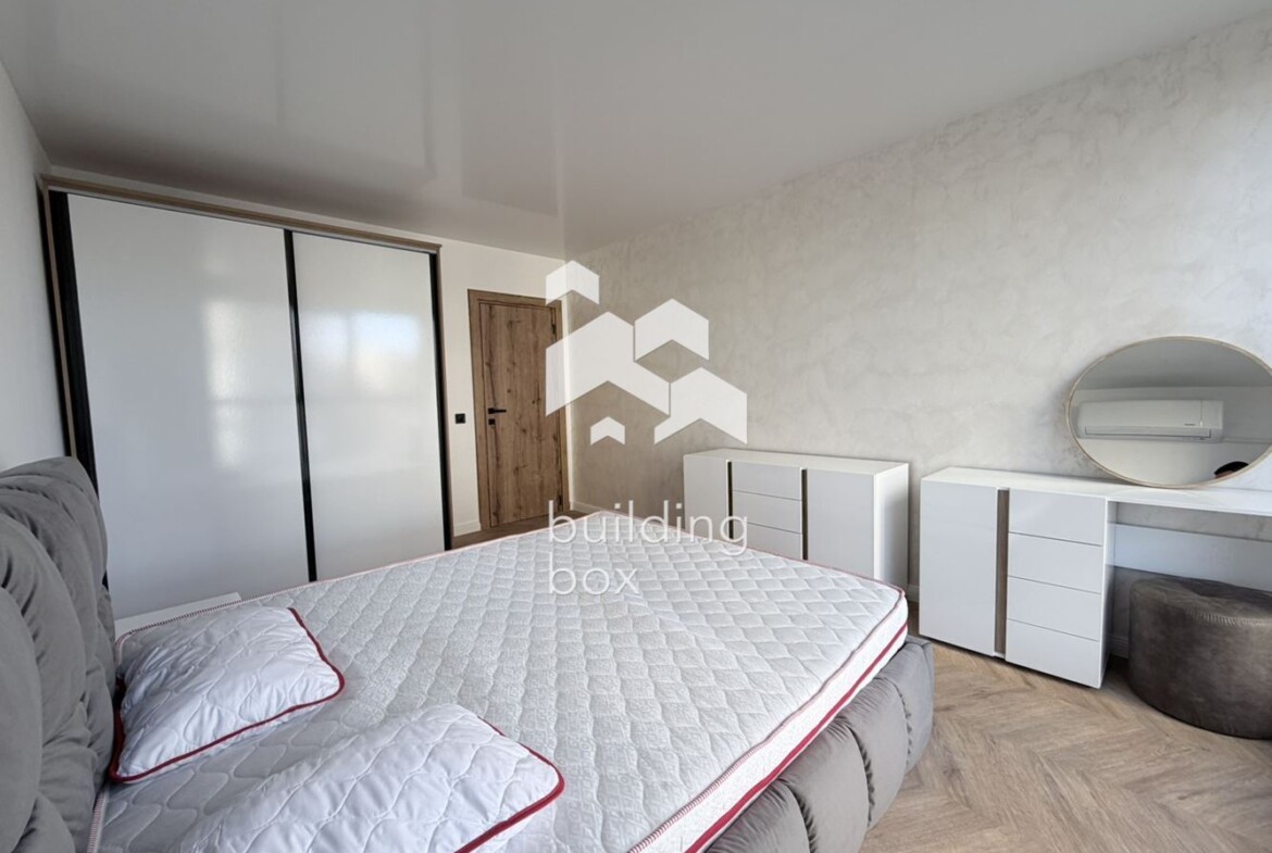 Тристаен обзаведен апартамент под наем - кв. Кършияка - 0