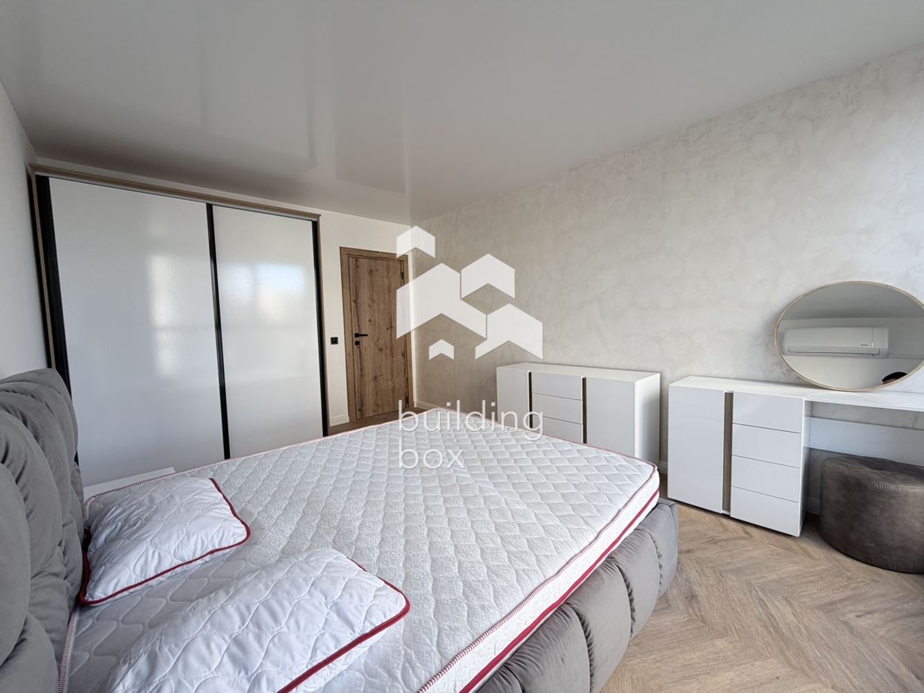 Тристаен обзаведен апартамент под наем - кв. Кършияка - 0