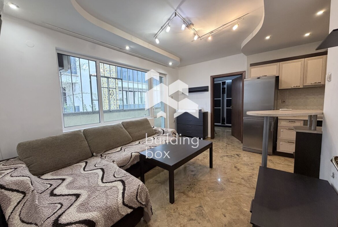 Тристаен апартамент под наем - кв. Каменица 2 - 0