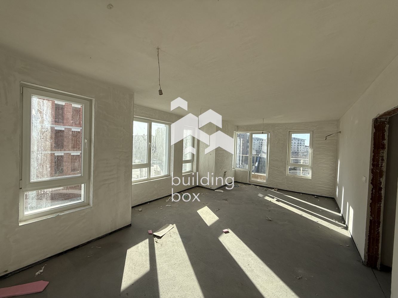 Тристаен апартамент пред АКТ16 - кв. Остромила - 0