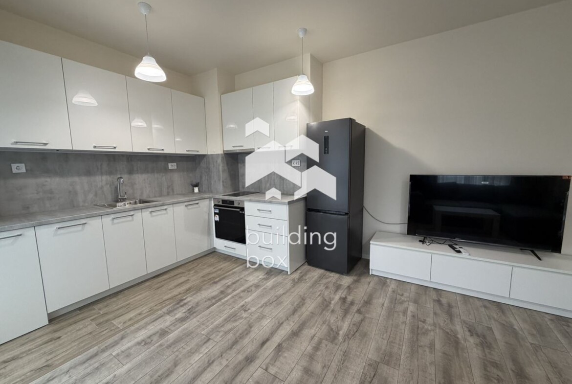 Двустаен апартамент под наем - кв. Смирненски к-с Алгара - 0