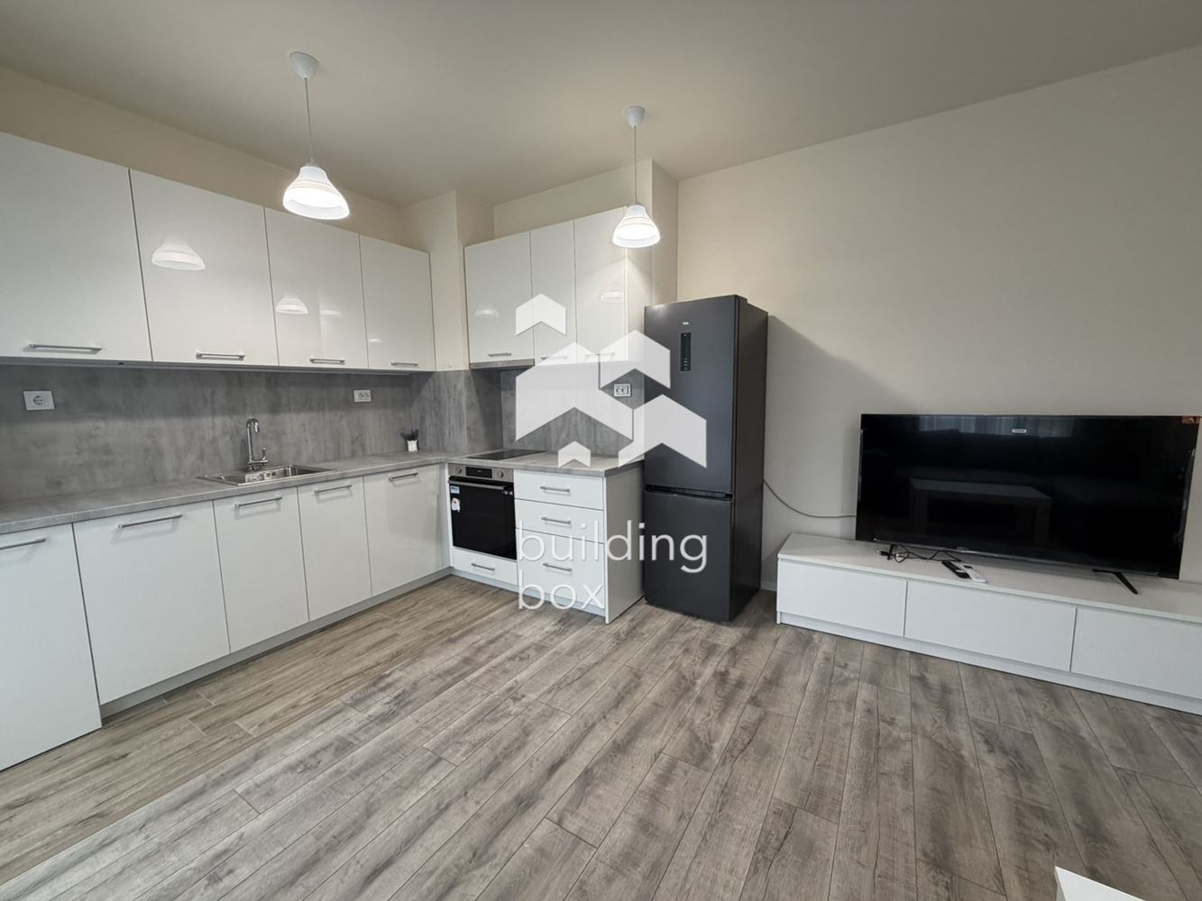 Двустаен апартамент под наем - кв. Смирненски к-с Алгара - 0