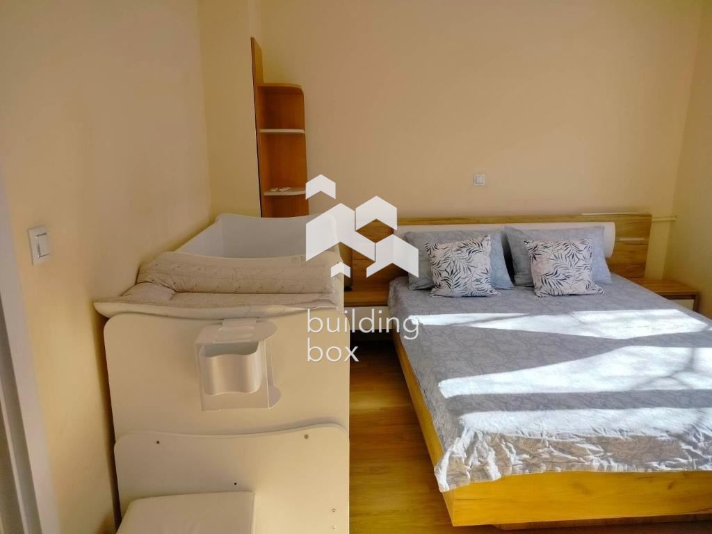 Свеж и уютен тристаен апартамент в кв. Изток - 0