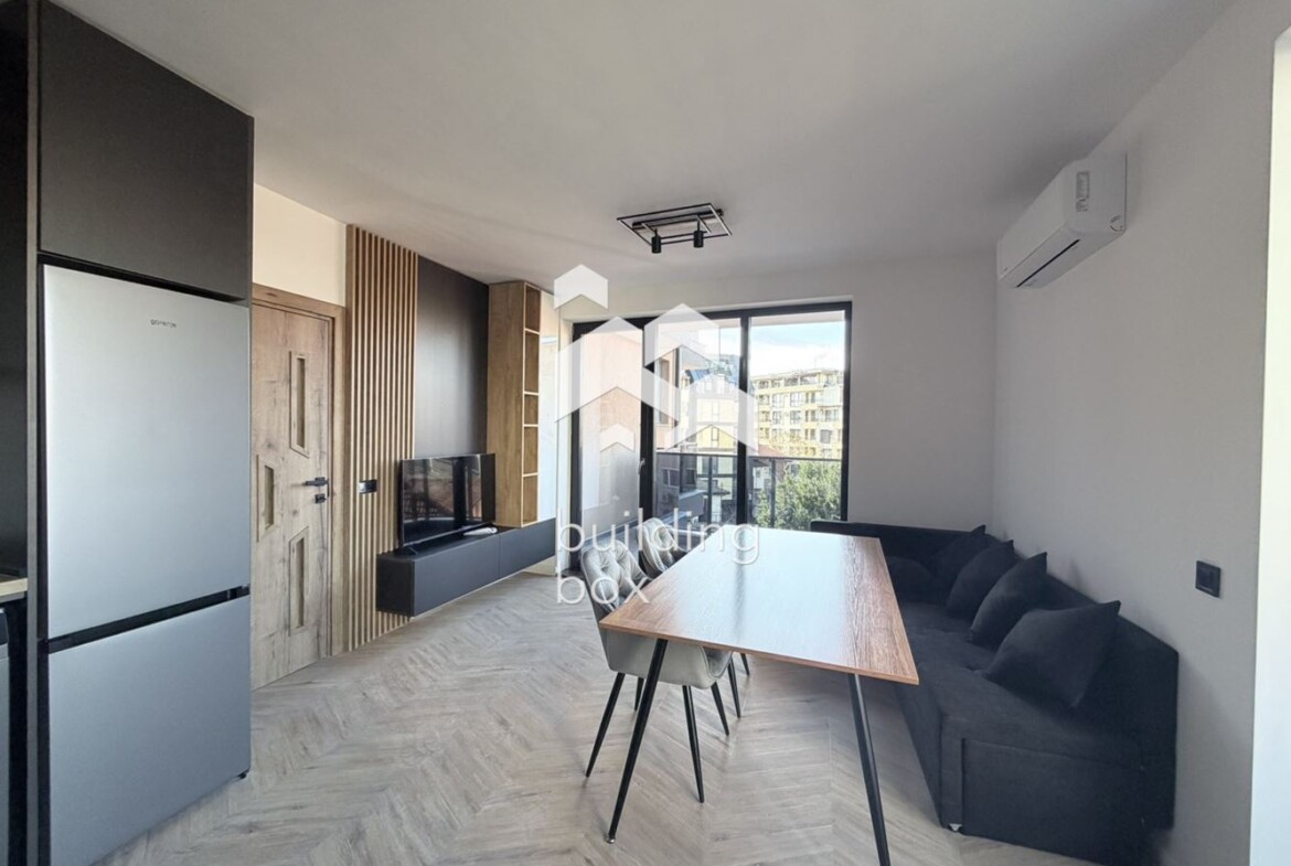 Тристаен обзаведен апартамент под наем - кв. Кършияка - 0