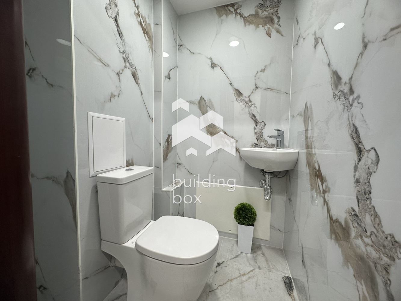 Тристаен апартамент до Второ РПУ - 0