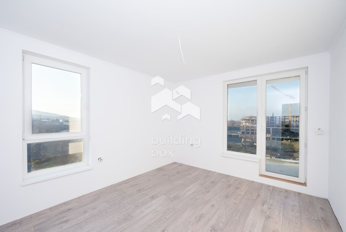 Тристаен апартамент до ключ в Асеновград - 0