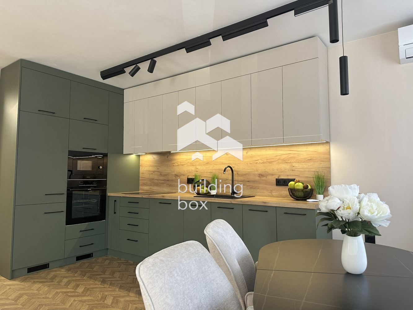 Тристаен апартамент до Второ РПУ - 0