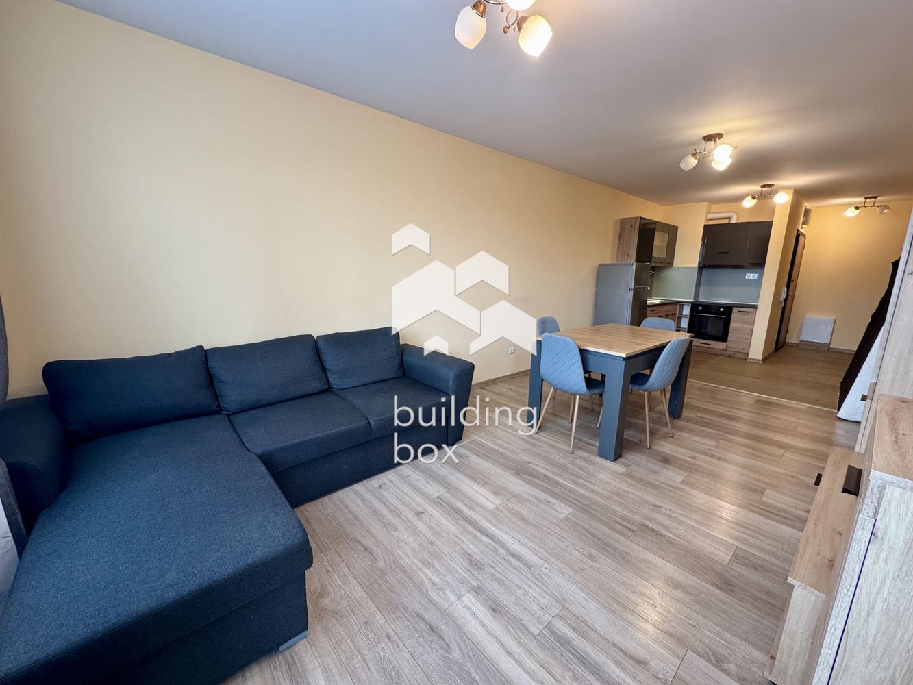 Просторен двустаен във Връбница 1