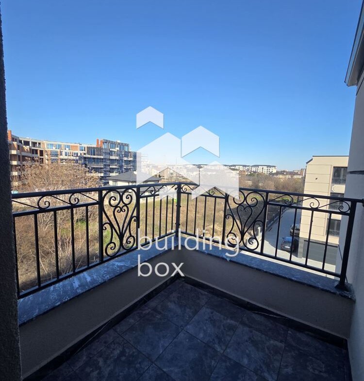 Двустаен апартамент в кв. „Остромила“ - 0