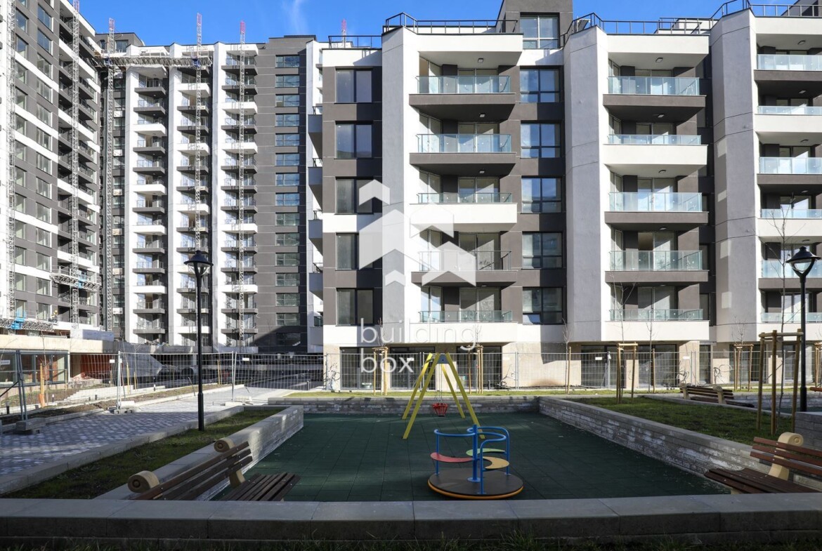 Тристаен апартамент в комплекс "Капитол Резиденс" - 0