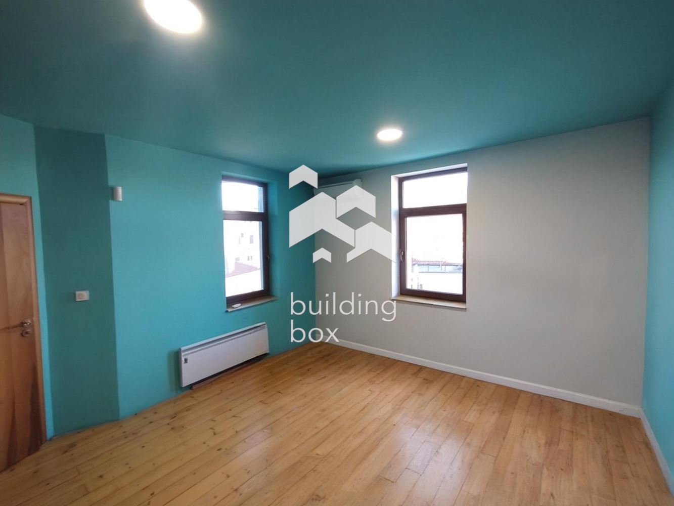 Къща с двор в сърцето на град Пловдив. - 0