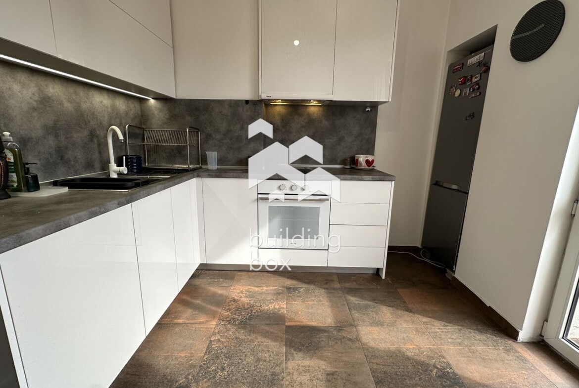 Двустаен апартамент в непосредствена близост до НДК - 0