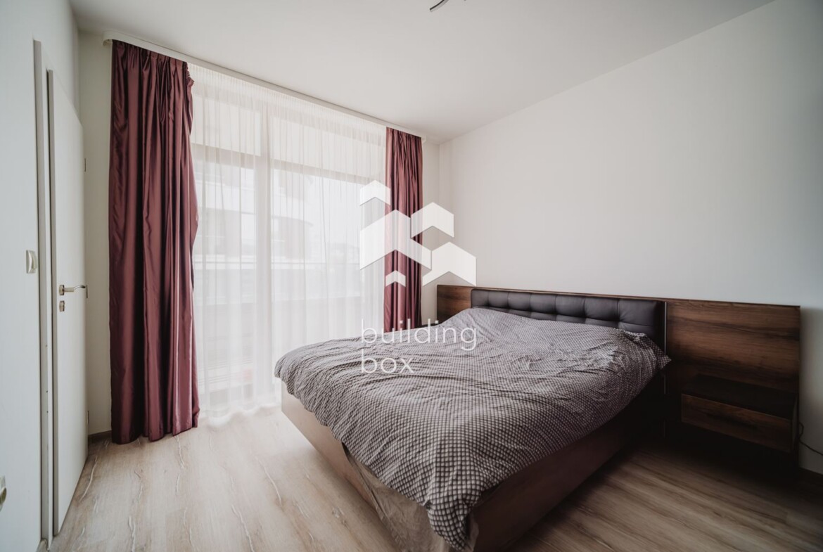 Тристаен обзаведен СИТИ ПАРК ЮГ - 0