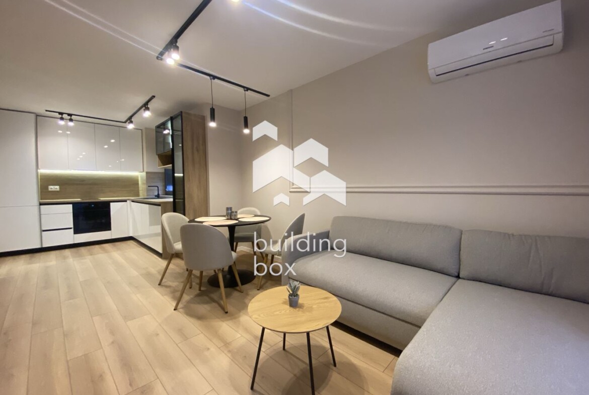 Двустаен апартамент в кв. Остромила - 0