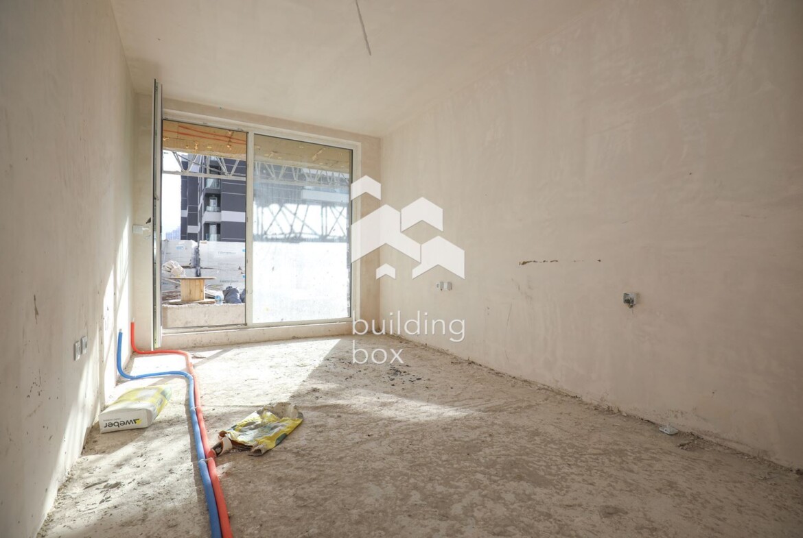 Тристаен апартамент в комплекс "Капитол Резиденс" - 0