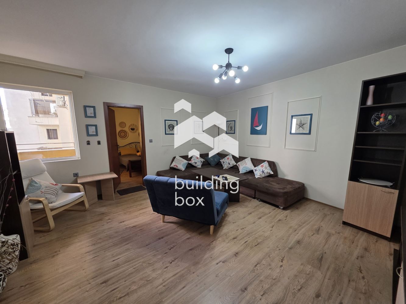 Тристаен апартамент в сърцето на кв. Кършияка до "Холидей Ин" и "БИЛЛА" - 0